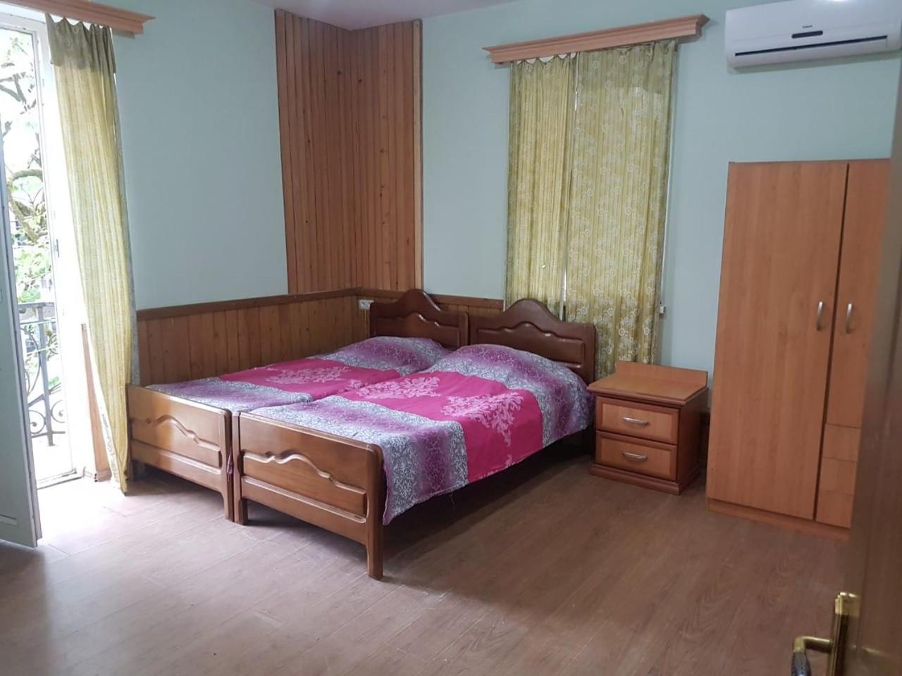 Twin Cottages Ureki Kültér fotó