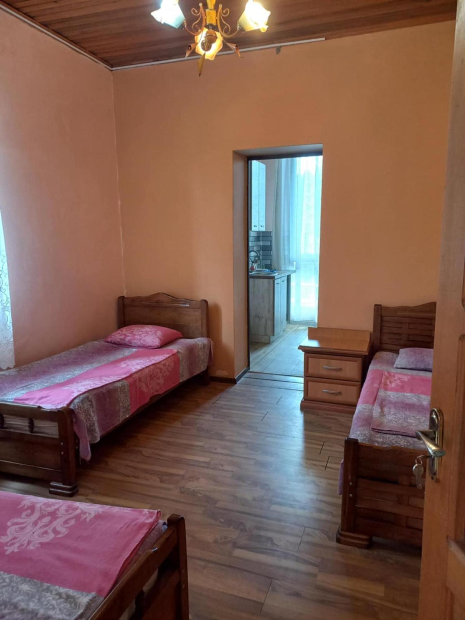 Twin Cottages Ureki Kültér fotó