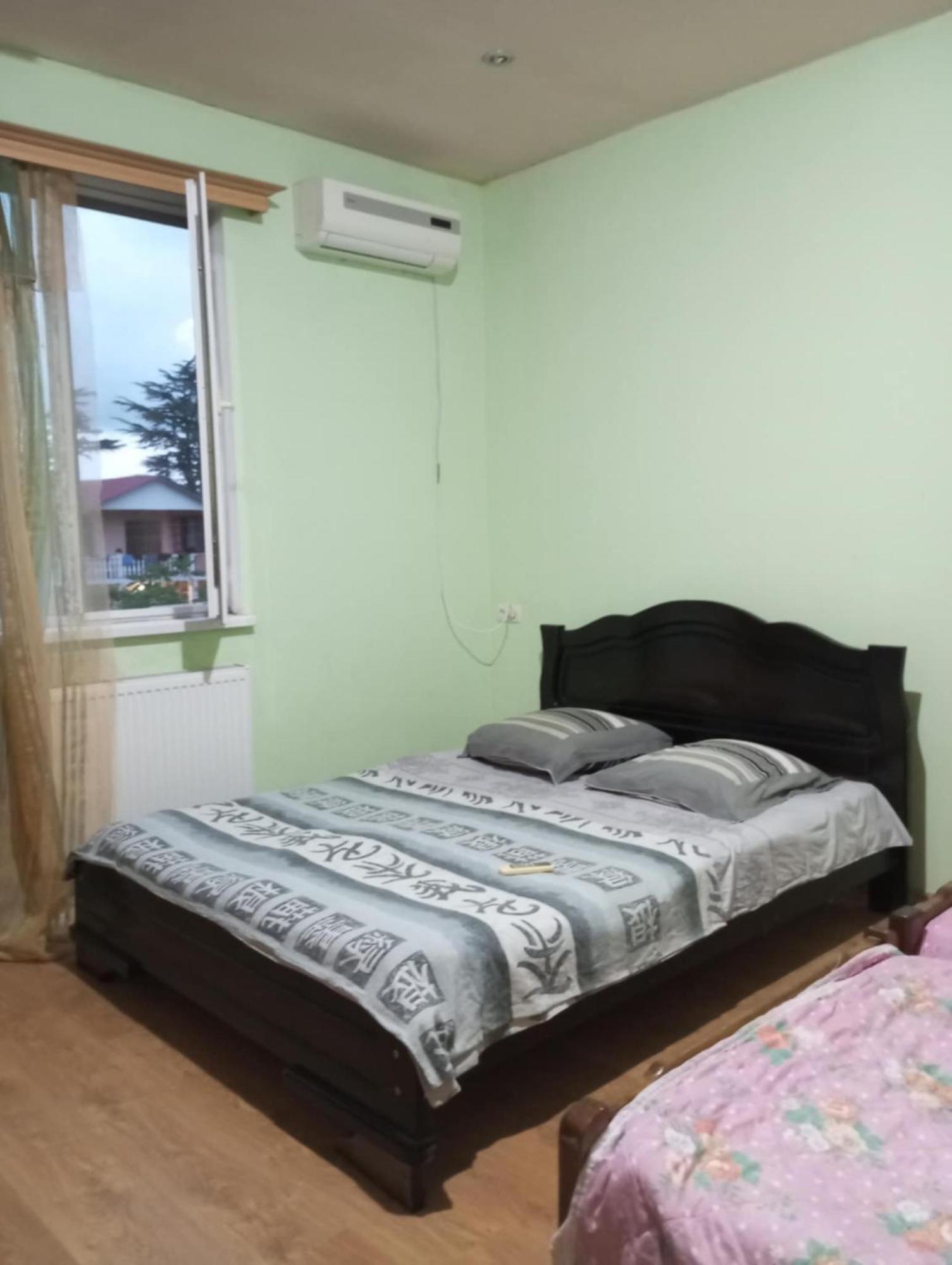Twin Cottages Ureki Kültér fotó