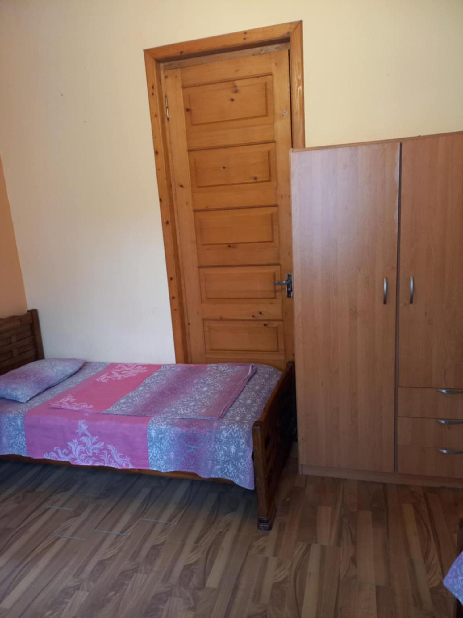 Twin Cottages Ureki Kültér fotó