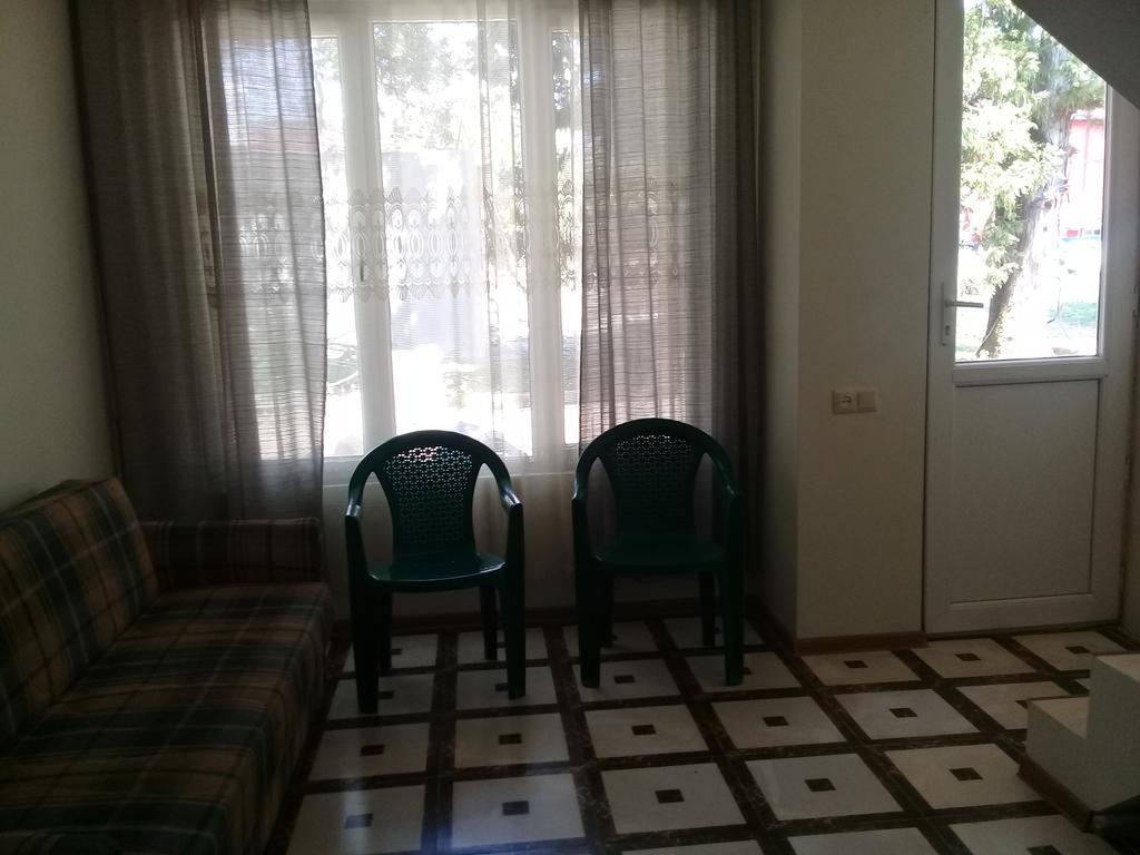 Twin Cottages Ureki Kültér fotó